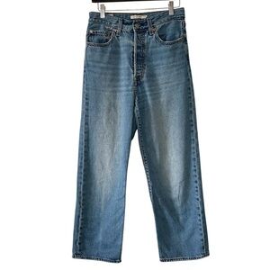 Levi’s Women’s Medium Blue Wash Ribcage Straight Button Front Jeans- Size 27x27